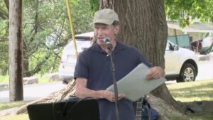 HPL Children’s Musician Tom Sieling